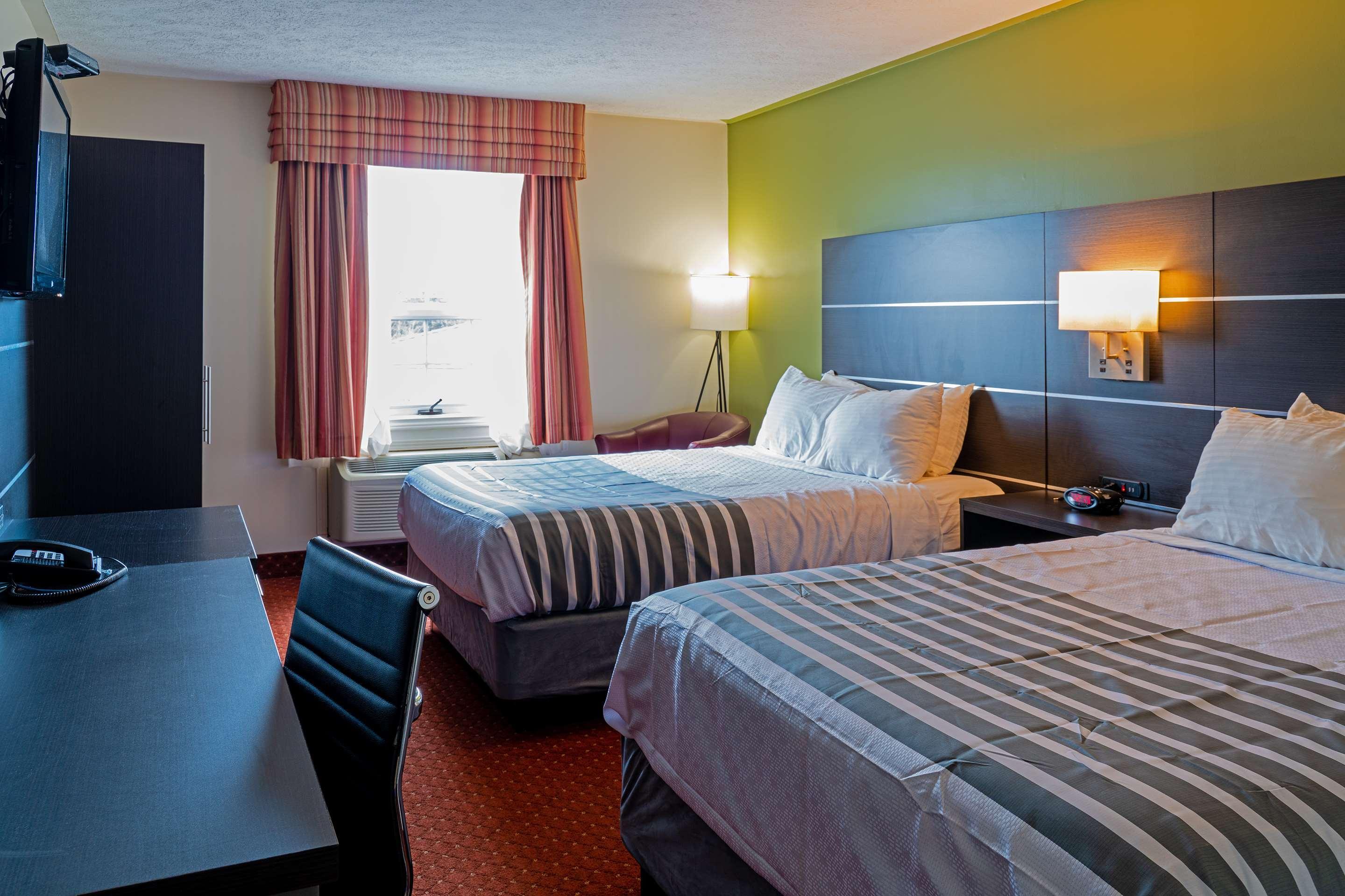 Surestay Plus Hotel By Best Western Кінкардайн Екстер'єр фото