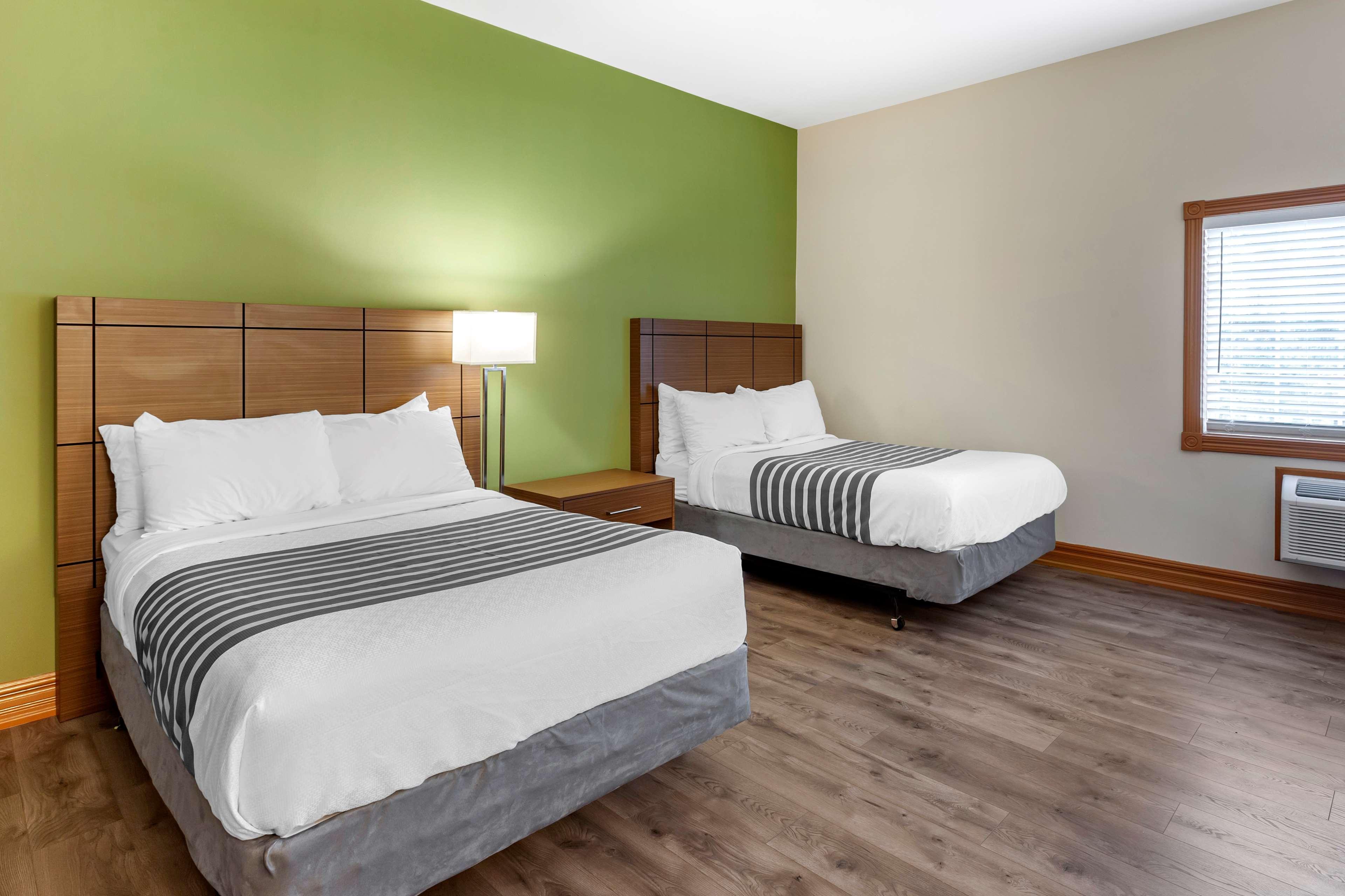 Surestay Plus Hotel By Best Western Кінкардайн Екстер'єр фото